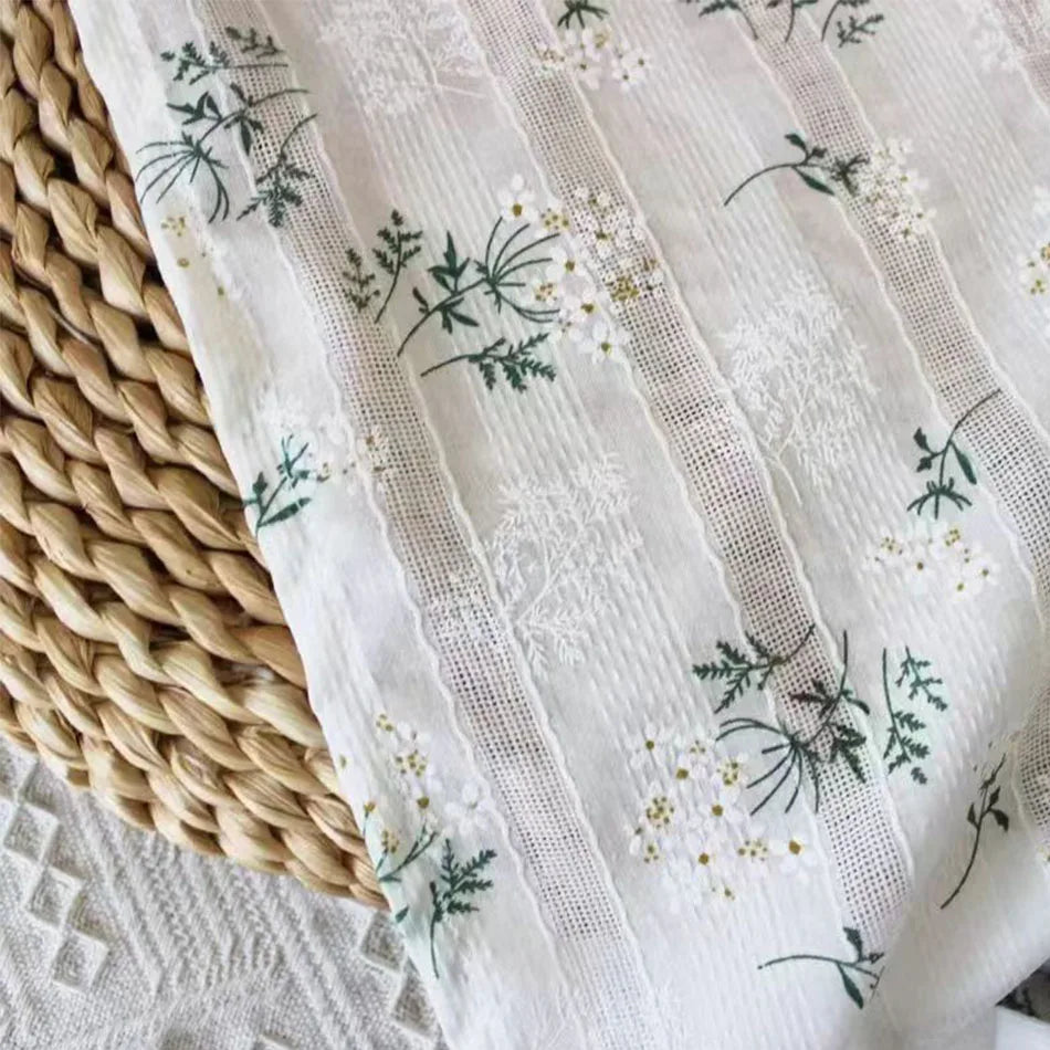 Daisy Tassels Cotton Floral Tablecloth