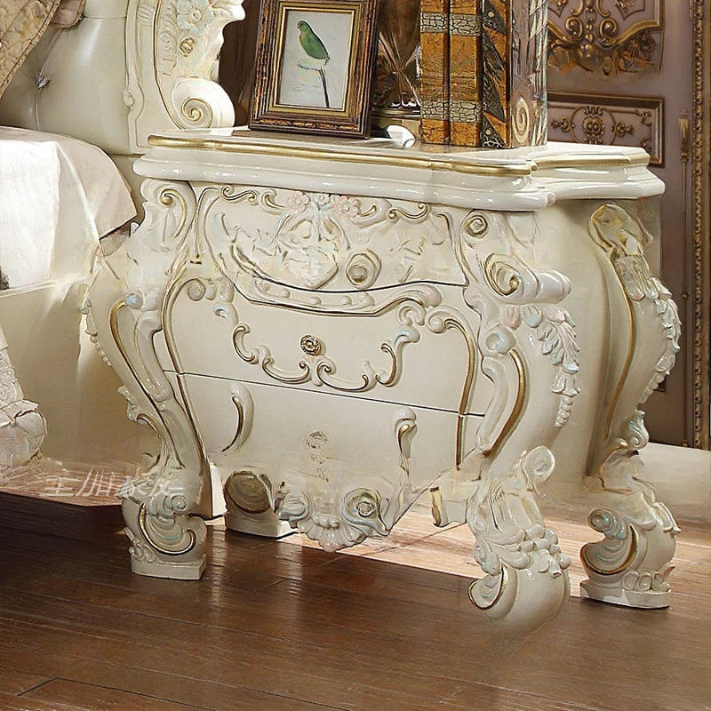 European luxury solid wood carved leather bed, villa furniture, palace master bedroom, large bed, French wedding bed