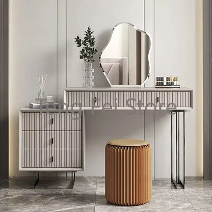 Modern Minimalist Solid Wood Dressers Designer Leisure Luxury Bedroom Storage Cabinet Table De Toilette Bedroom Furniture WK